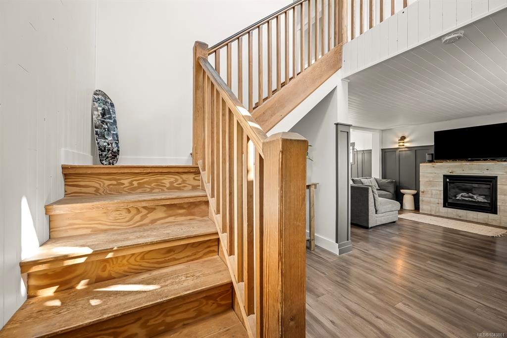 2612 Dunsmuir Avenue, Cumberland, BC, V0R 1S0 - 31
