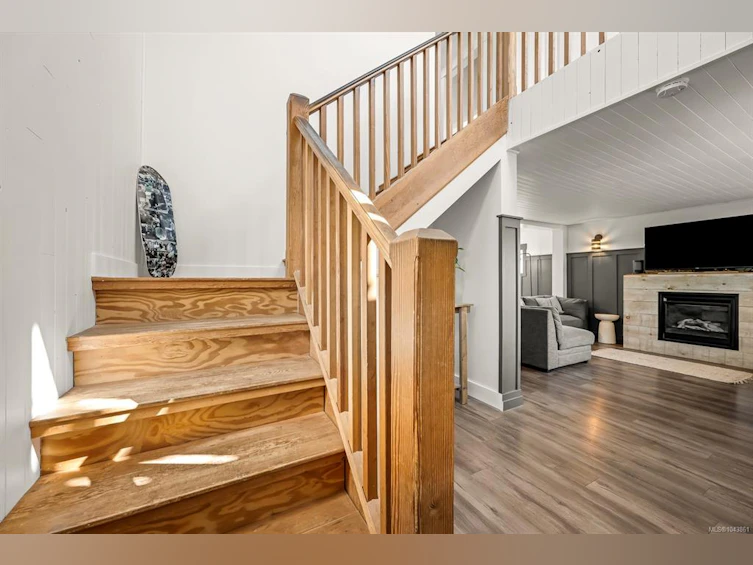 2612 Dunsmuir Avenue, Cumberland, BC, V0R 1S0 - 31