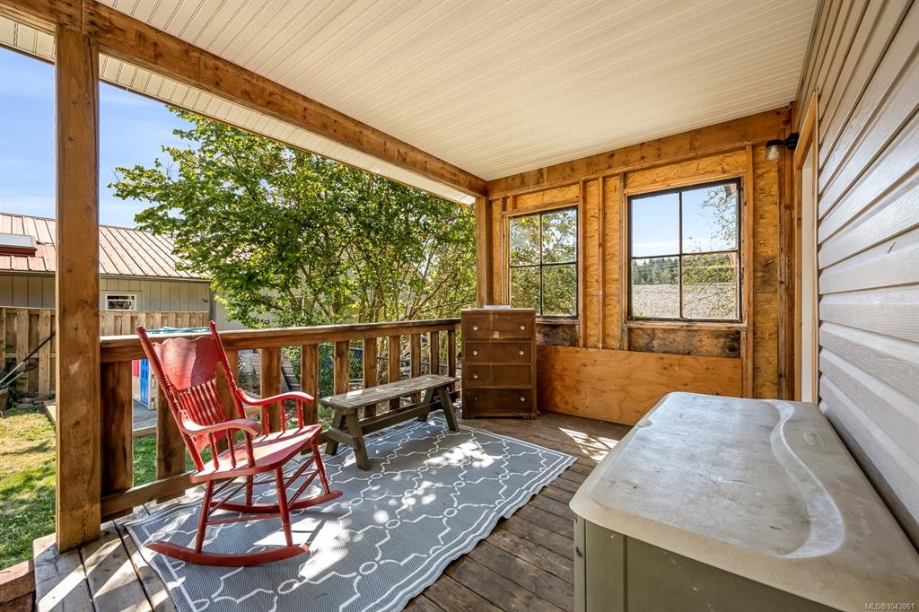 2612 Dunsmuir Avenue, Cumberland, BC, V0R 1S0 - 46