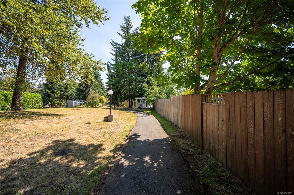 2612 Dunsmuir Avenue, Cumberland, BC, V0R 1S0 - 53