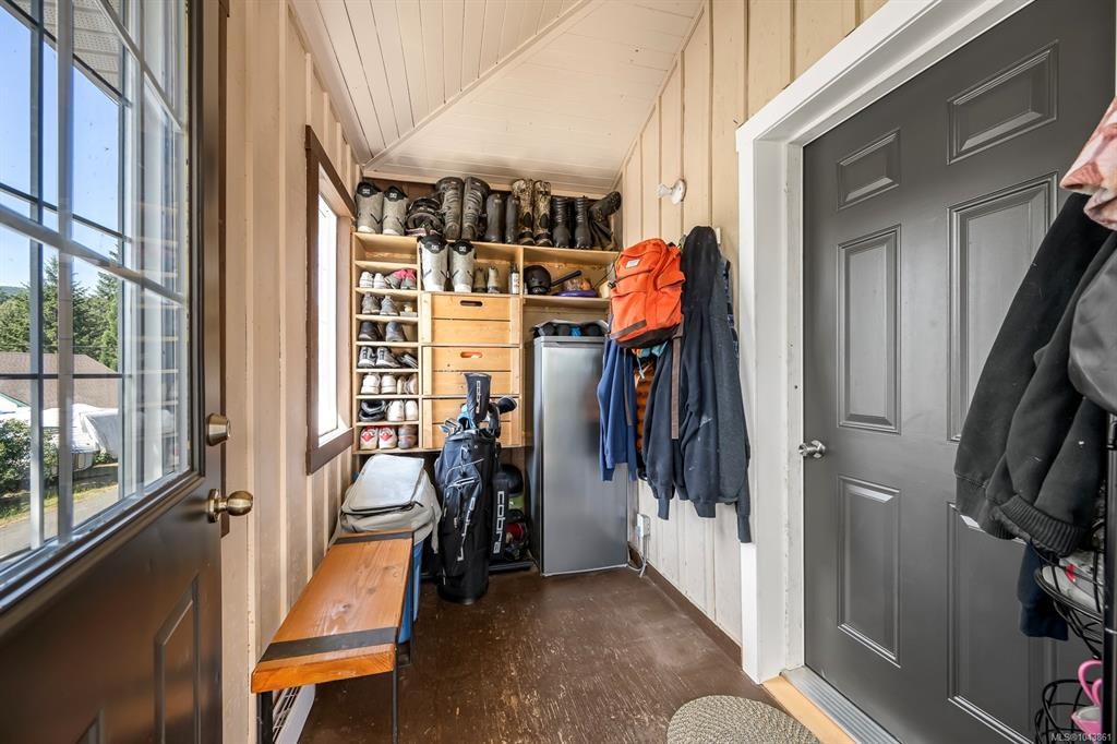 2612 Dunsmuir Avenue, Cumberland, BC, V0R 1S0 - 38