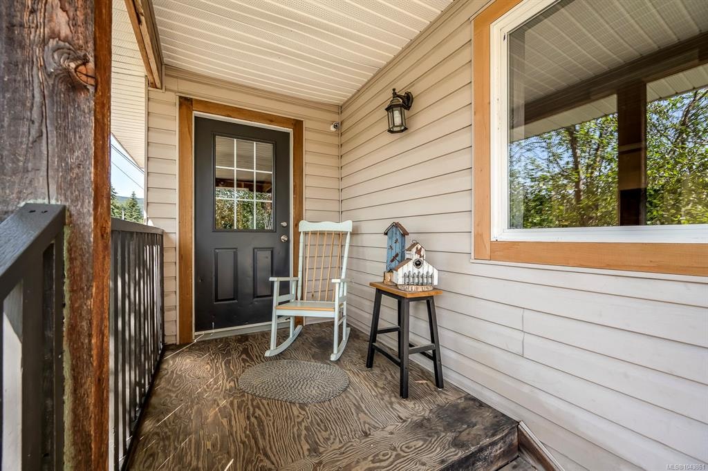 2612 Dunsmuir Avenue, Cumberland, BC, V0R 1S0 - 40