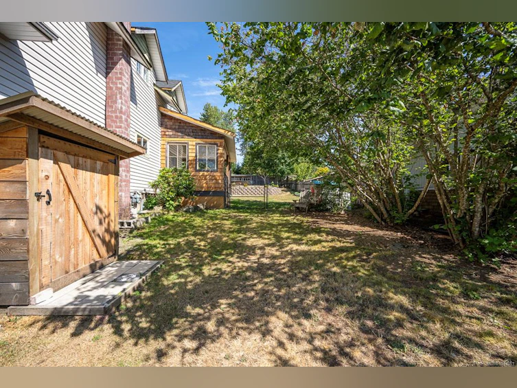 2612 Dunsmuir Avenue, Cumberland, BC, V0R 1S0 - 41
