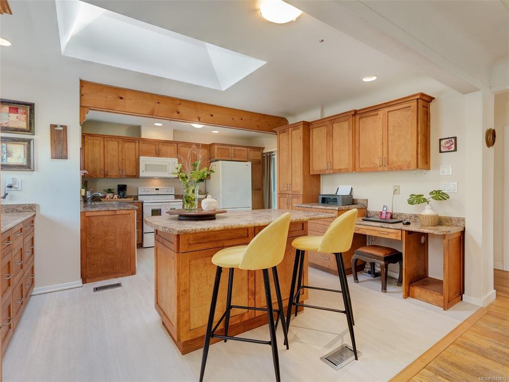 3615 Doncaster Drive - 5