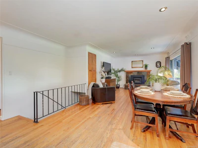 3615 Doncaster Drive - 4