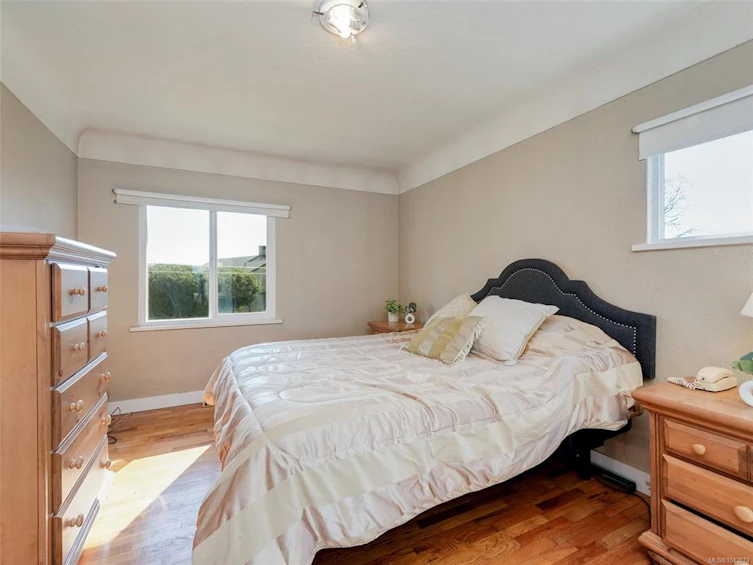 3615 Doncaster Drive, Saanich, BC, V8P 3W5 - 9