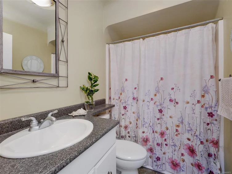 3615 Doncaster Drive, Saanich, BC, V8P 3W5 - 10