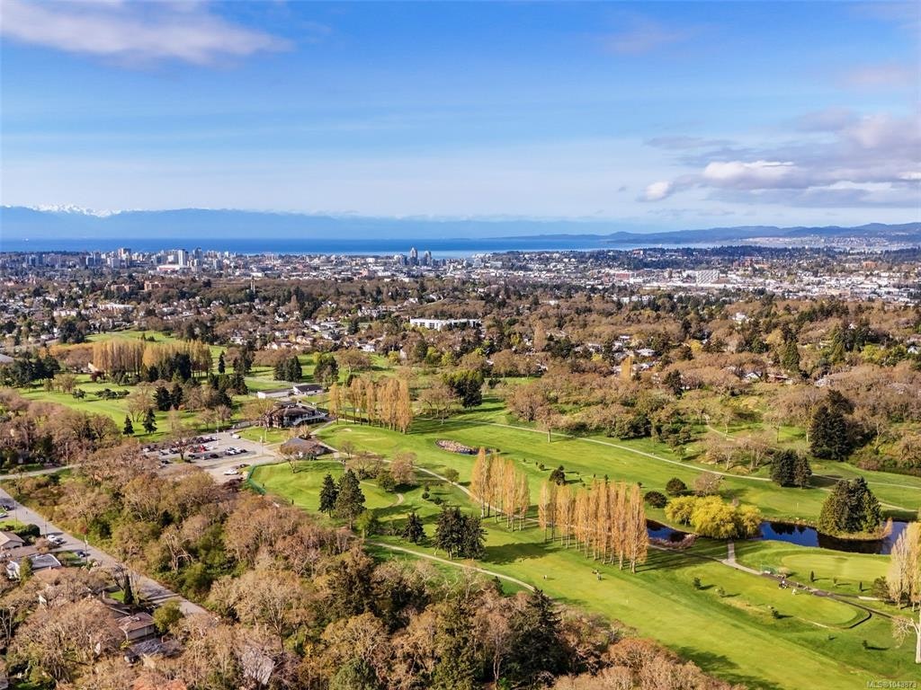 3615 Doncaster Drive, Saanich, BC, V8P 3W5 - 28