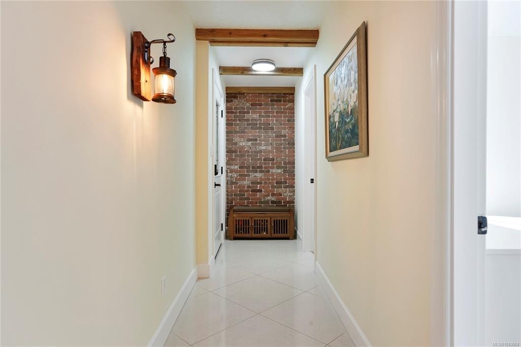 5470 Alderley Road, Saanich, BC, V8Y 1X8 - 13