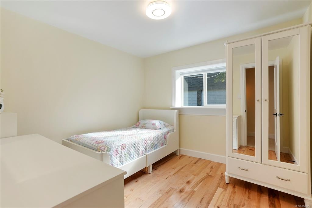 5470 Alderley Road, Saanich, BC, V8Y 1X8 - 19