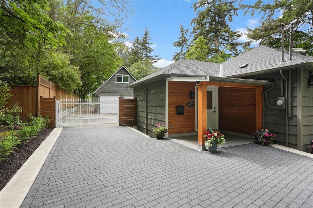 5470 Alderley Road, Saanich, BC, V8Y 1X8 - 6