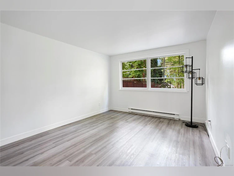 5470 Alderley Road, Saanich, BC, V8Y 1X8 - 47