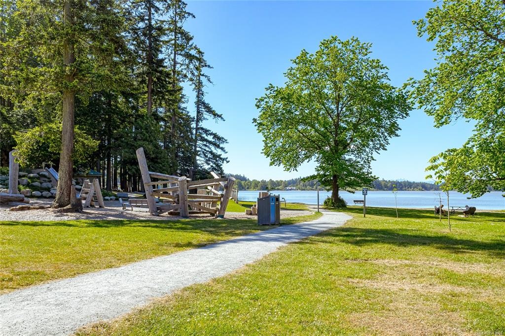 5470 Alderley Road, Saanich, BC, V8Y 1X8 - 60