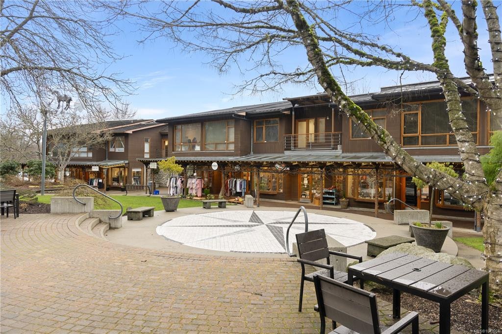 5470 Alderley Road, Saanich, BC, V8Y 1X8 - 70