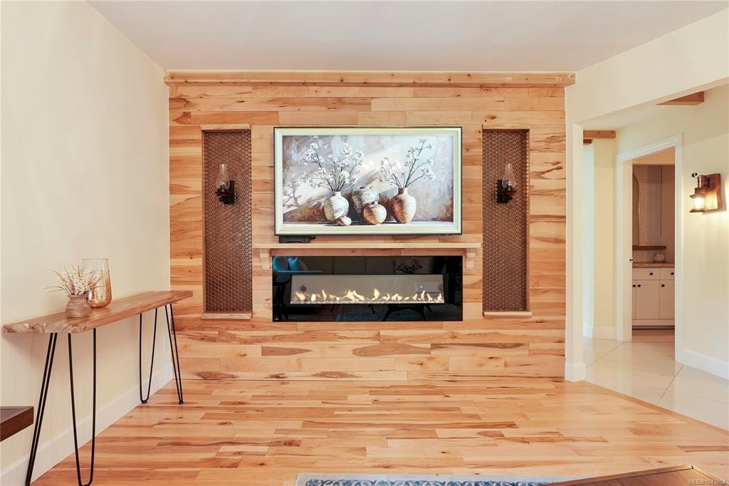 5470 Alderley Road, Saanich, BC, V8Y 1X8 - 17