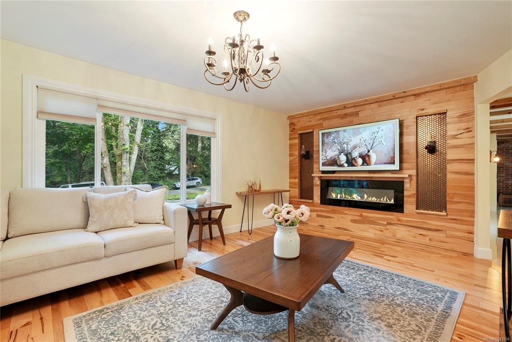 5470 Alderley Road, Saanich, BC, V8Y 1X8 - 15