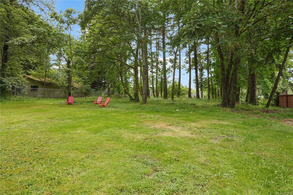 5470 Alderley Road, Saanich, BC, V8Y 1X8 - 32