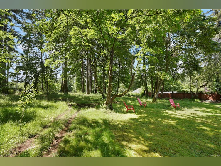 5470 Alderley Road, Saanich, BC, V8Y 1X8 - 57