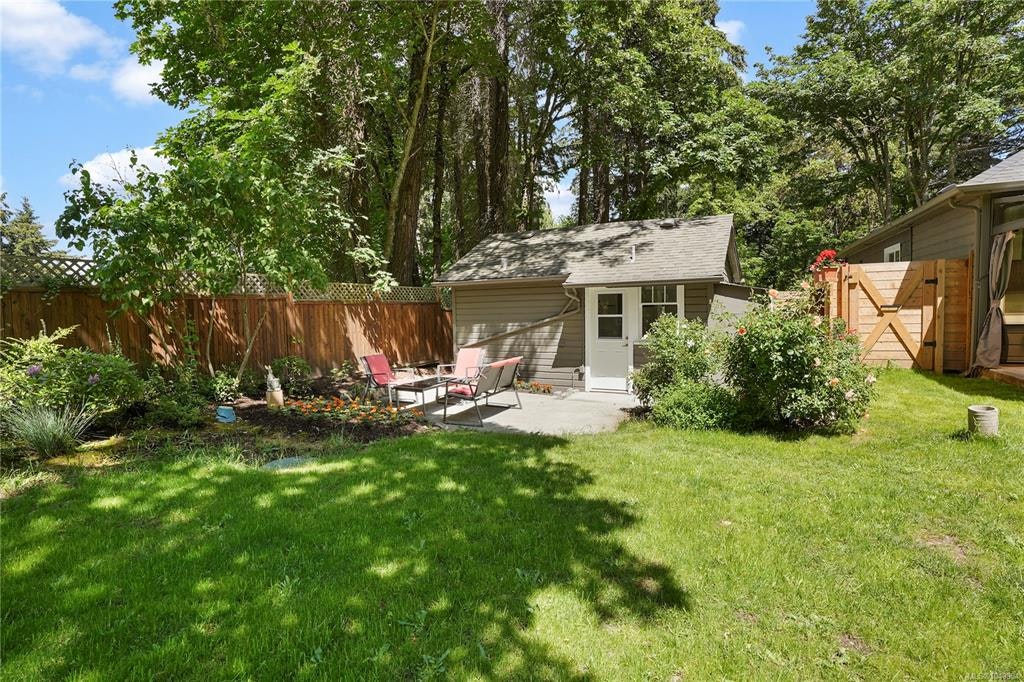 5470 Alderley Road, Saanich, BC, V8Y 1X8 - 35