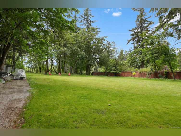 5470 Alderley Road, Saanich, BC, V8Y 1X8 - 31
