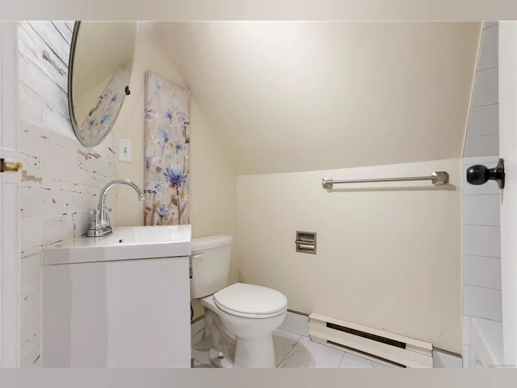 5470 Alderley Road, Saanich, BC, V8Y 1X8 - 42