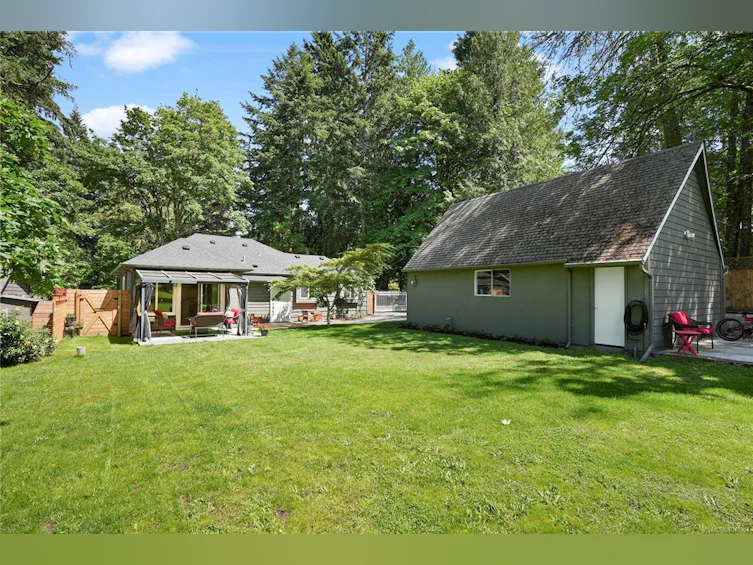 5470 Alderley Road, Saanich, BC, V8Y 1X8 - 29