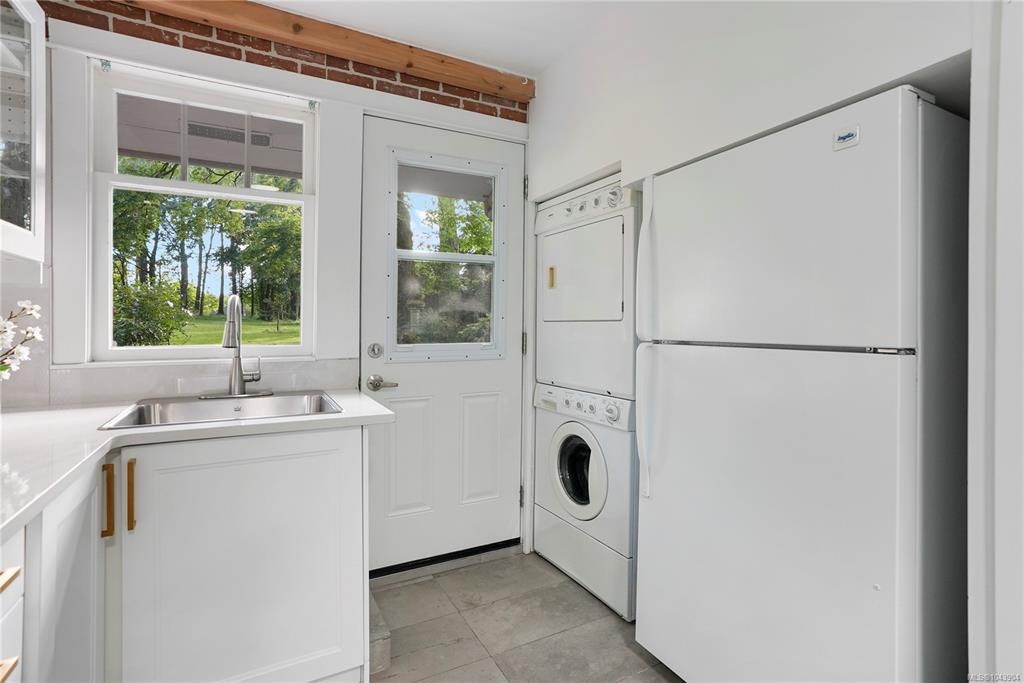5470 Alderley Road, Saanich, BC, V8Y 1X8 - 50