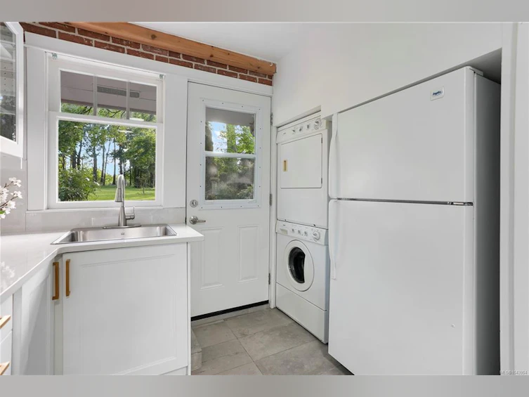 5470 Alderley Road, Saanich, BC, V8Y 1X8 - 50
