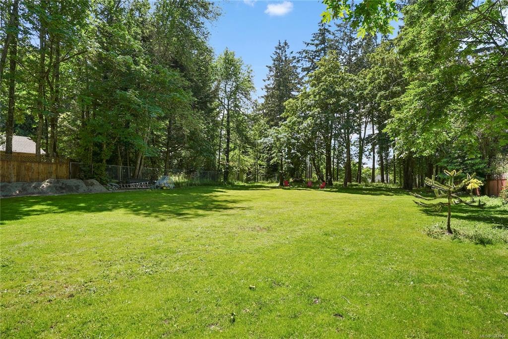5470 Alderley Road, Saanich, BC, V8Y 1X8 - 58