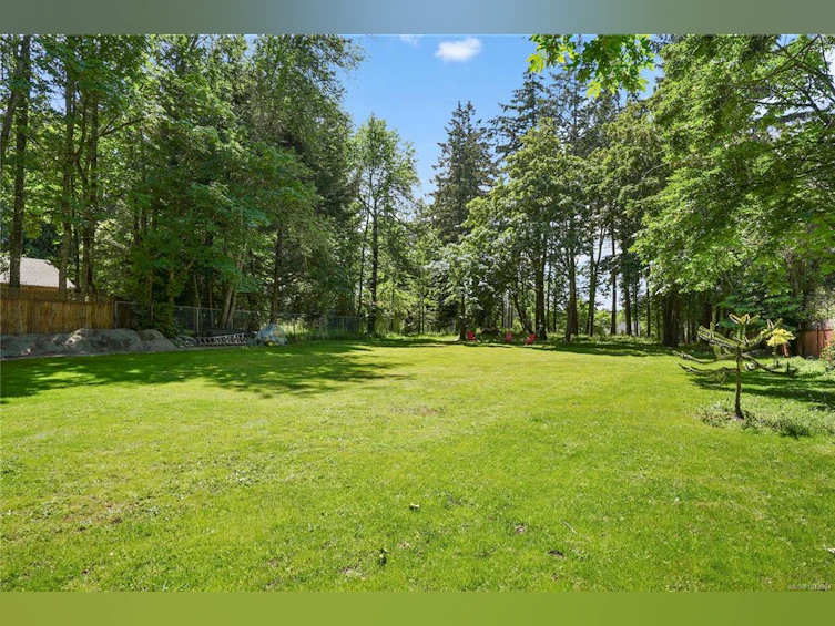 5470 Alderley Road, Saanich, BC, V8Y 1X8 - 58