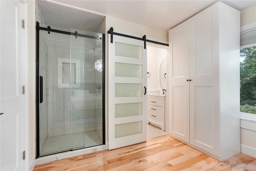 5470 Alderley Road, Saanich, BC, V8Y 1X8 - 23