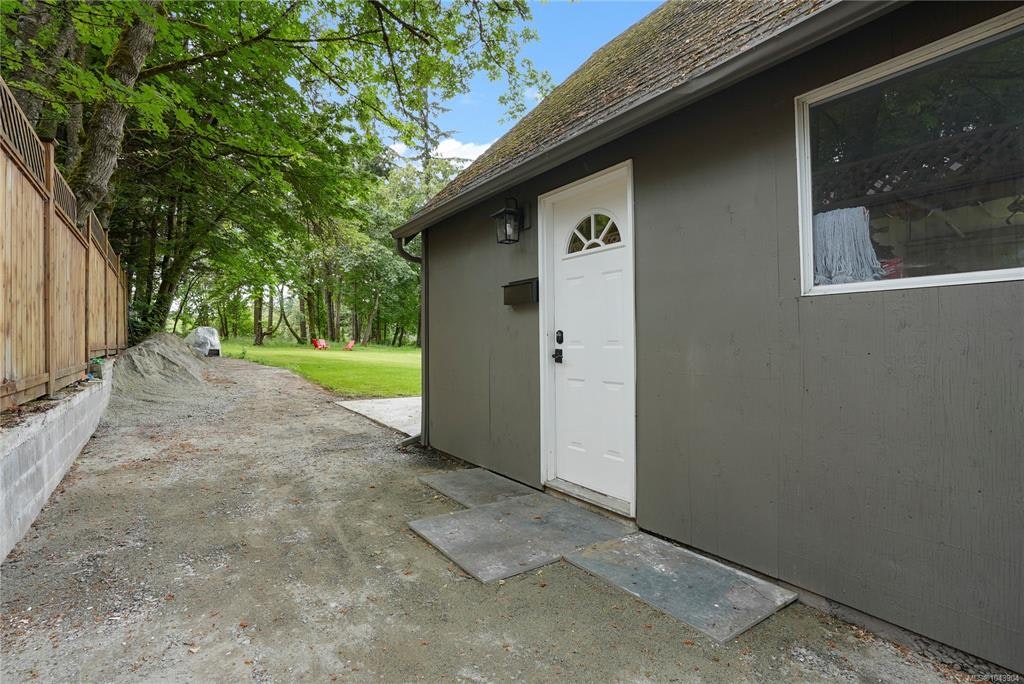 5470 Alderley Road, Saanich, BC, V8Y 1X8 - 37