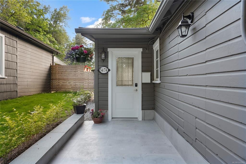5470 Alderley Road, Saanich, BC, V8Y 1X8 - 46