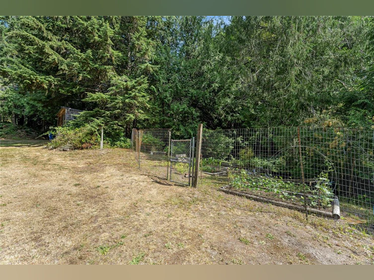 6560 Mclean Road, Lake Cowichan, BC, V0R 2G0 - 6