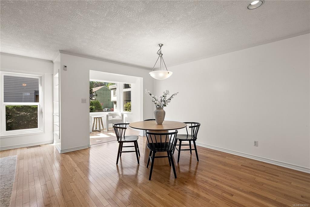 4-108 Dallas Road, Victoria, BC, V8V 1A3 - 10