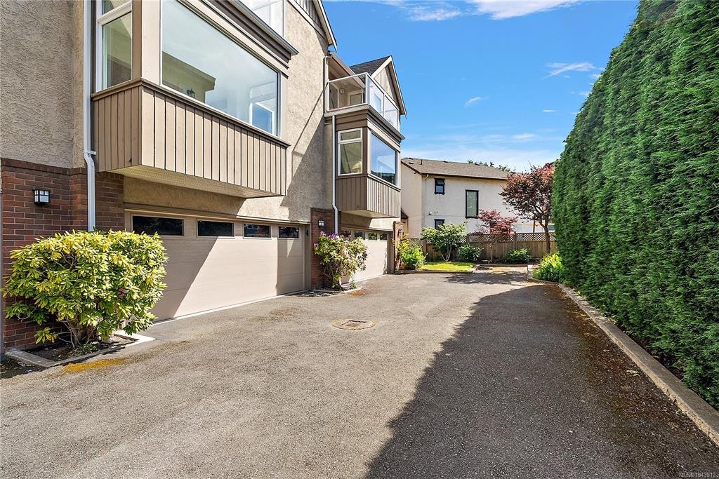 4-108 Dallas Road, Victoria, BC, V8V 1A3 - 24