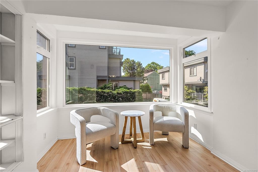 4-108 Dallas Road, Victoria, BC, V8V 1A3 - 8