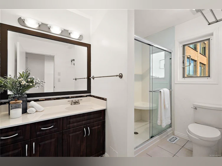 4-108 Dallas Road, Victoria, BC, V8V 1A3 - 20