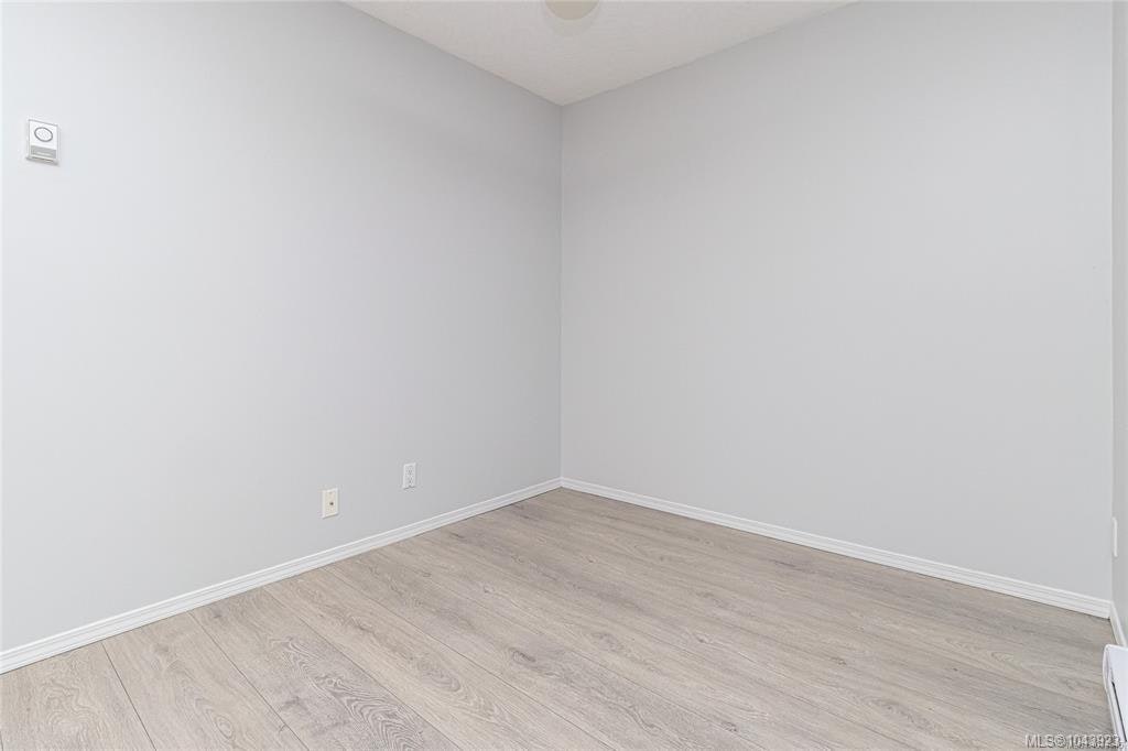 403-2710 Grosvenor Road, Victoria, BC, V8T 3M9 - 23