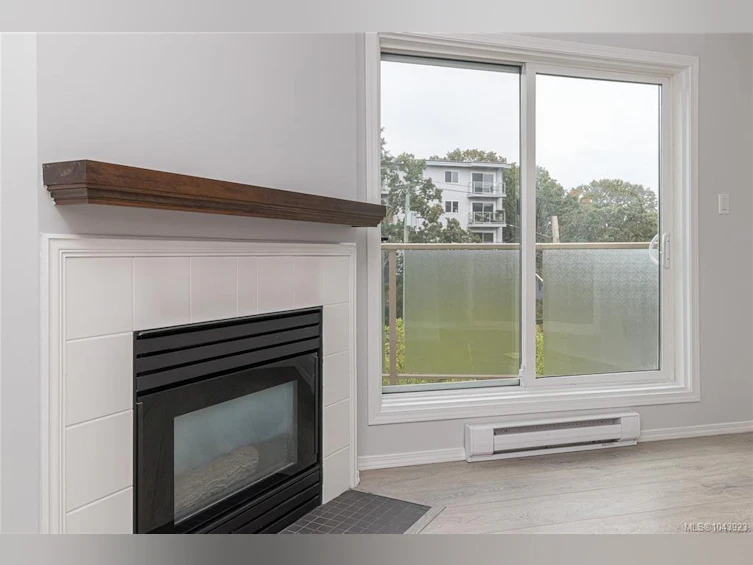 403-2710 Grosvenor Road, Victoria, BC, V8T 3M9 - 10