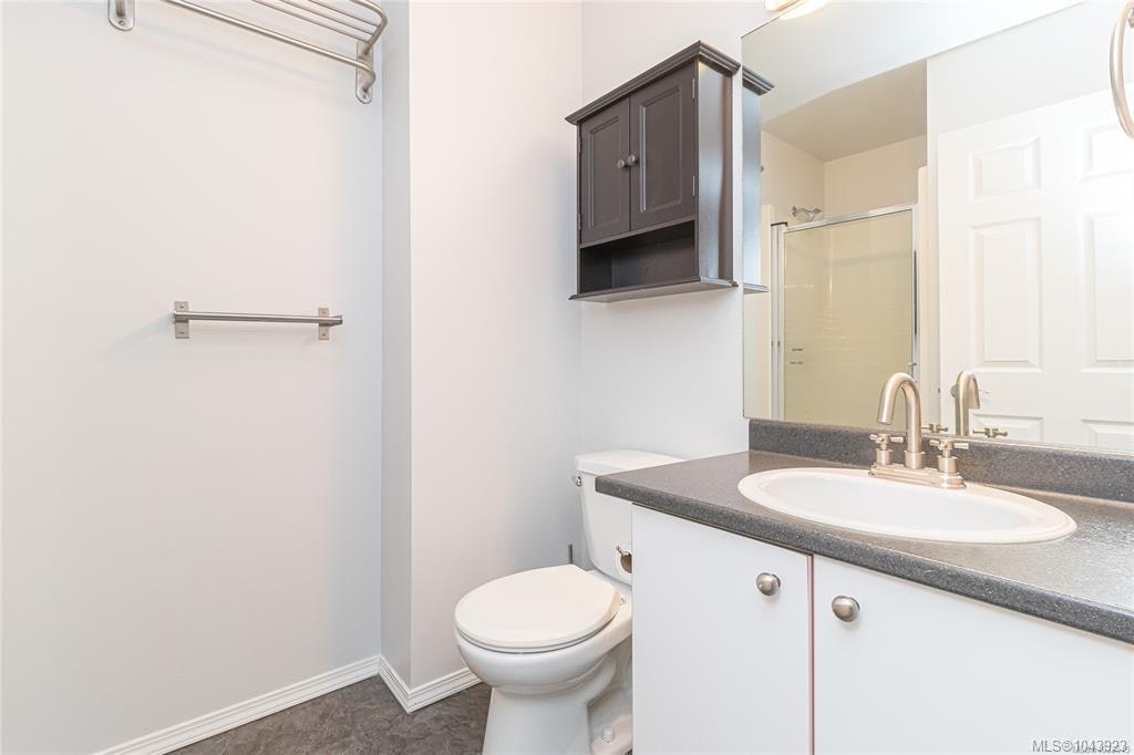 403-2710 Grosvenor Road, Victoria, BC, V8T 3M9 - 27