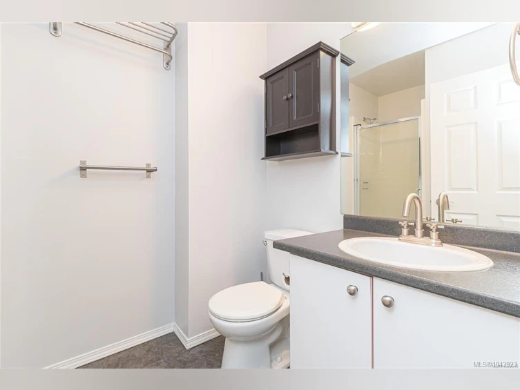 403-2710 Grosvenor Road, Victoria, BC, V8T 3M9 - 27