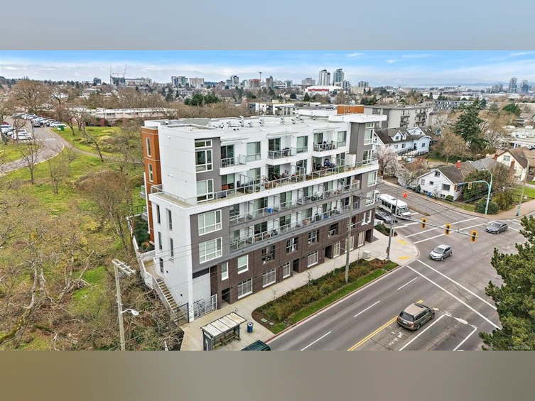 306-1301 Hillside Avenue, Victoria, BC, V8T 0E3 - 26