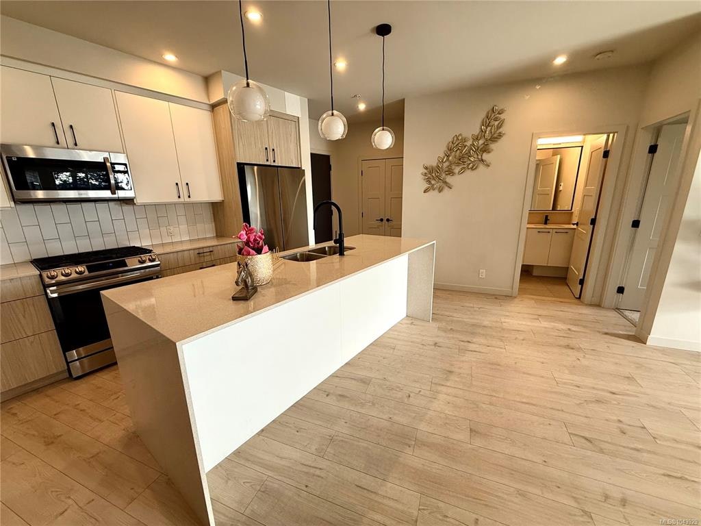 110-958 Pharoah Mews, Langford, BC, V9B 7A1