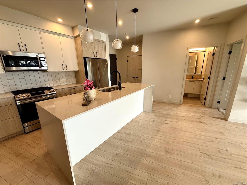 110-958 Pharoah Mews, Langford, BC, V9B 7A1
