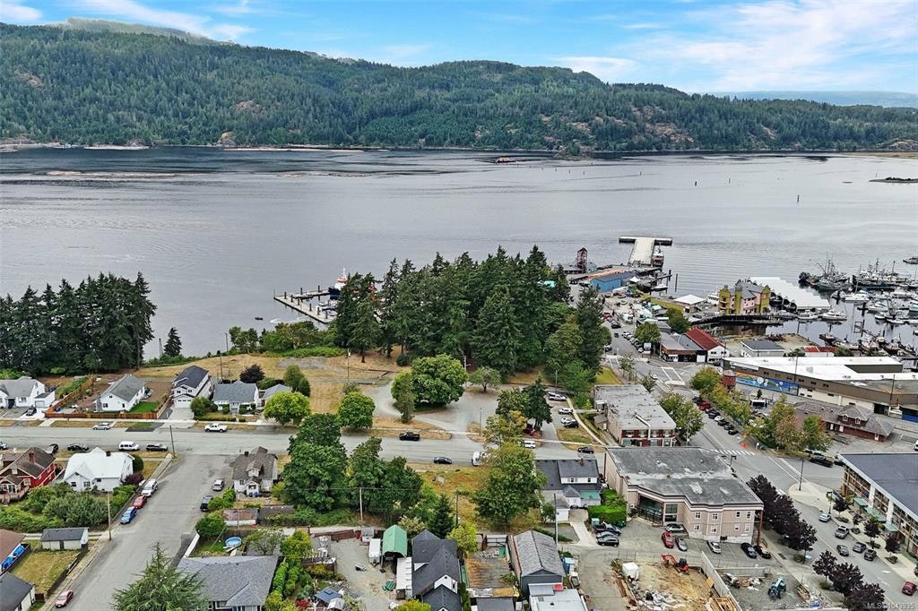 3053 Kingsway Avenue - 3