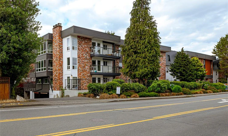 309-1725 Cedar Hill Cross Road