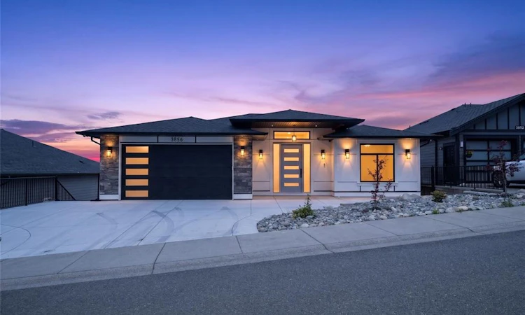 3856 Gulfview Drive