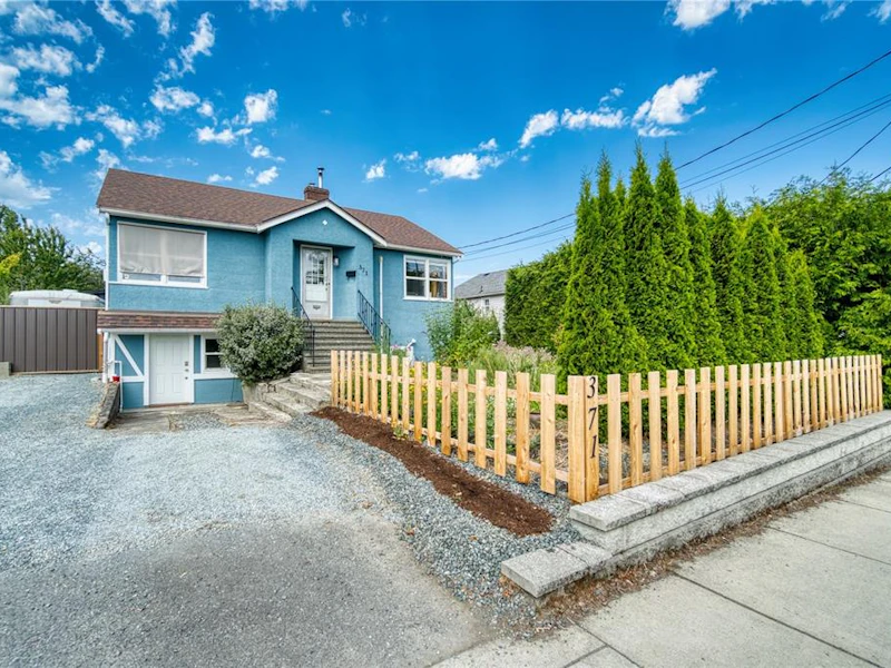 371 Bruce Avenue, Nanaimo BC V9R 3Y2