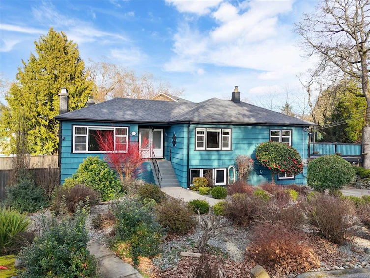 3771 Winston Crescent, Saanich, BC, V8X 1S2 - 44